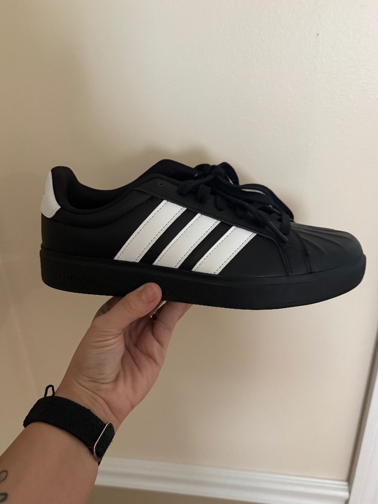 adidas Shoes - NEW:Black Adidas Shoes